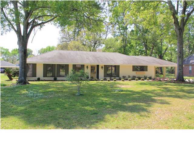 327 West Farrel Road Lafayette, LA 70508 - Photo 1 of 28 Primary Photo