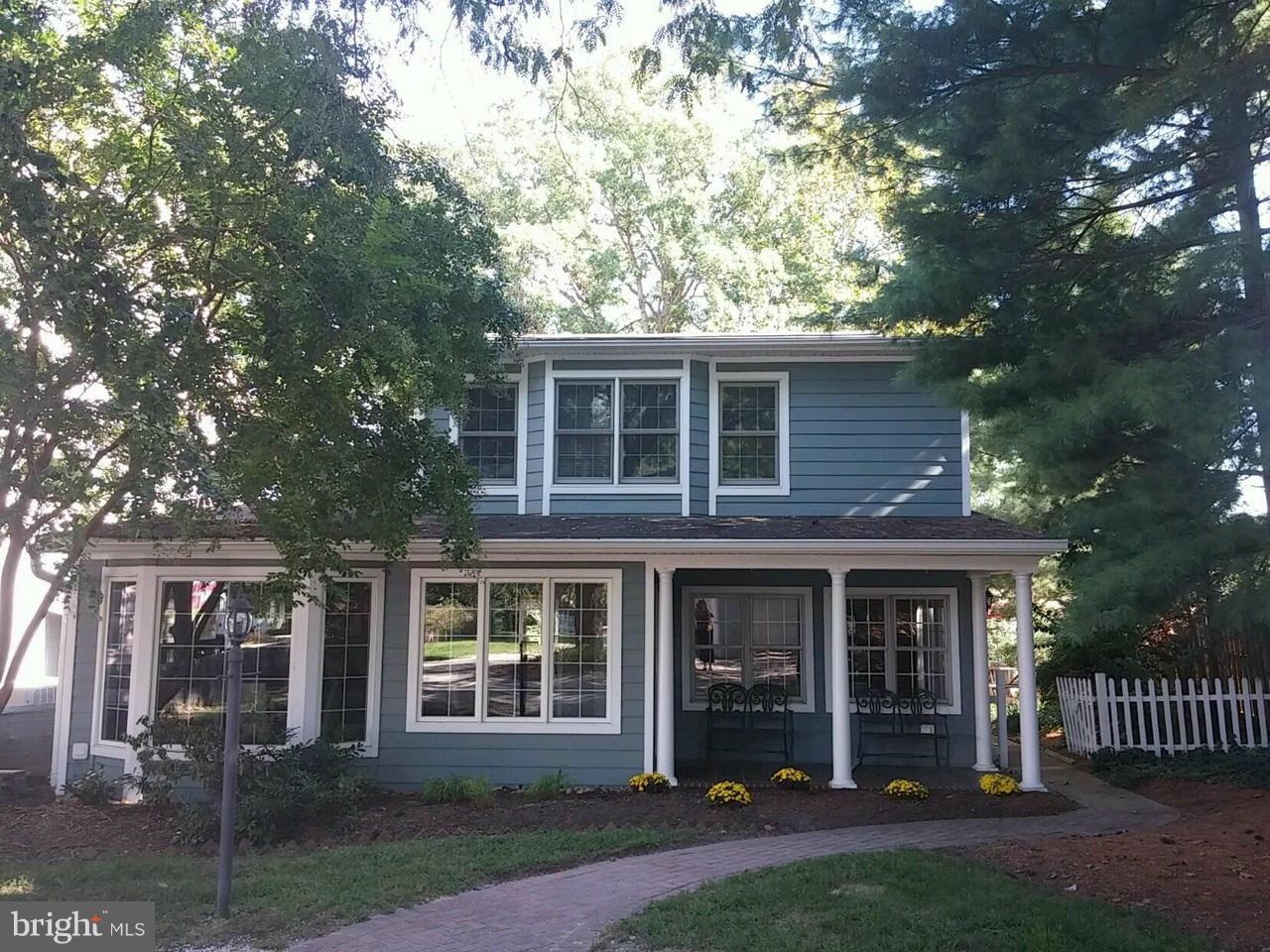 499 Broadwater Road Arnold, MD 21012 - Photo 1 of 30 Exterior (Front)