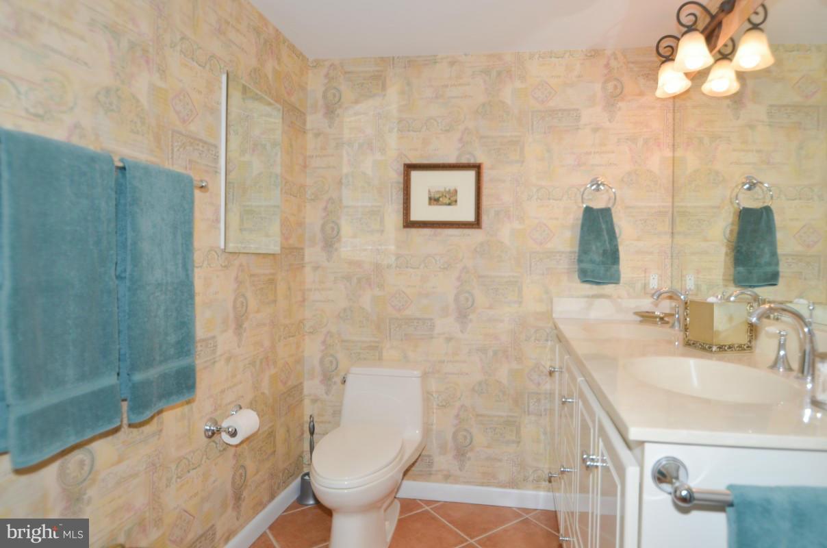 499 Broadwater Road Arnold, MD 21012 - Photo 21 of 30 Bath (Master)