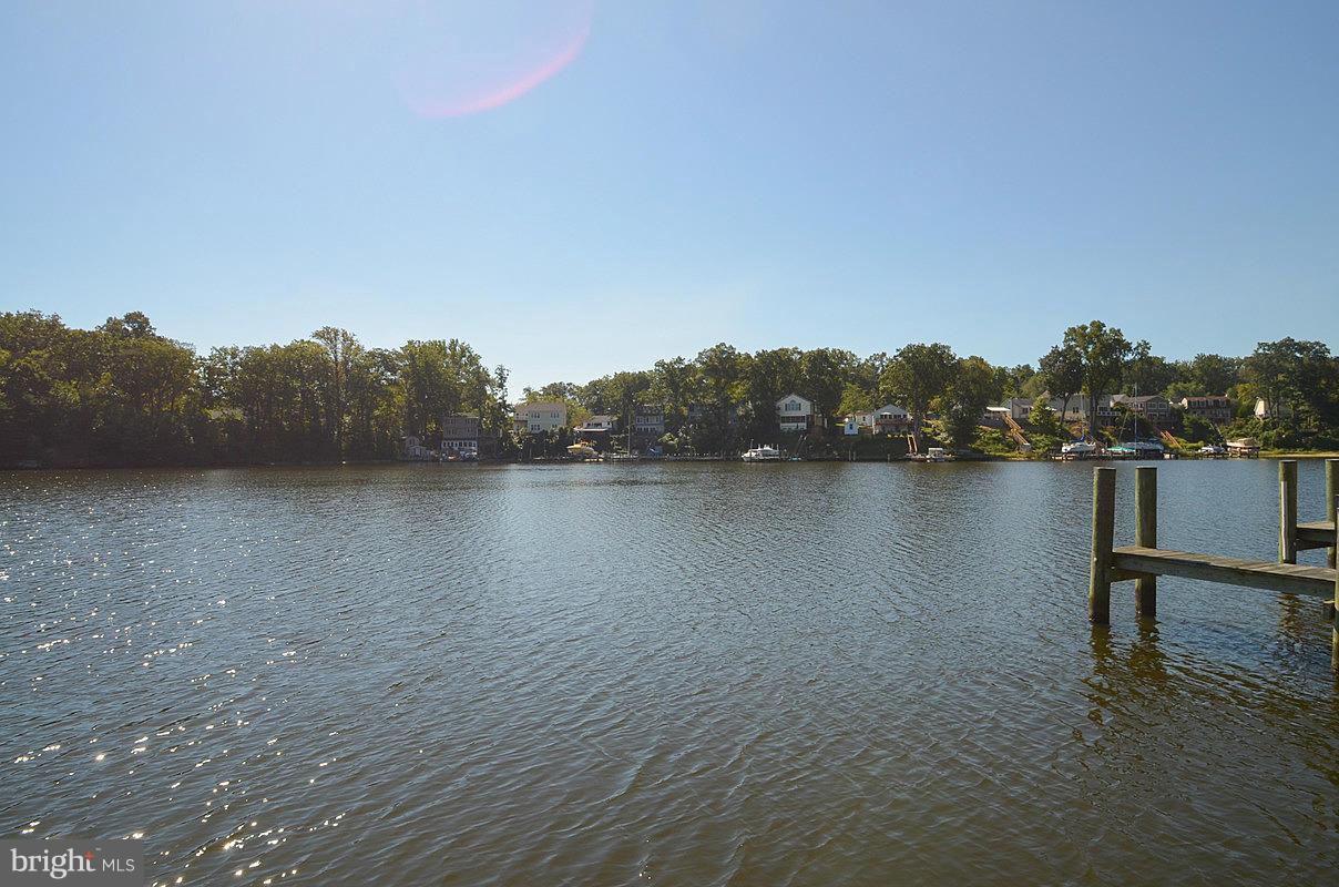 499 Broadwater Road Arnold, MD 21012 - Photo 6 of 30 View