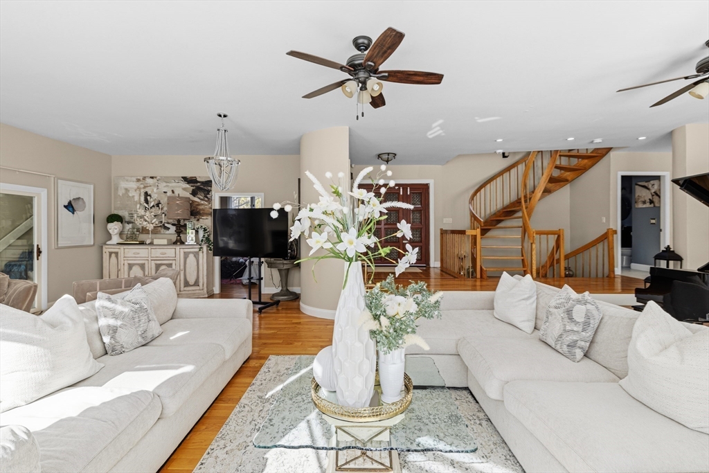 95 Ramshorn Road Dudley, MA 01571 - Photo 6 of 42 a living room with furniture
