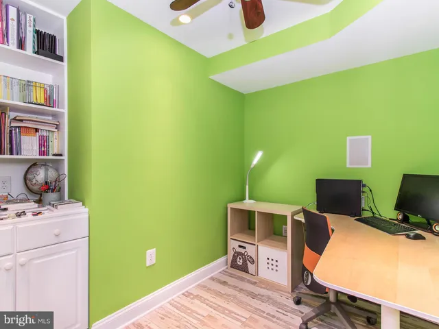 $3,295 | 25813 Mews Terrace, Chantilly, VA 20152