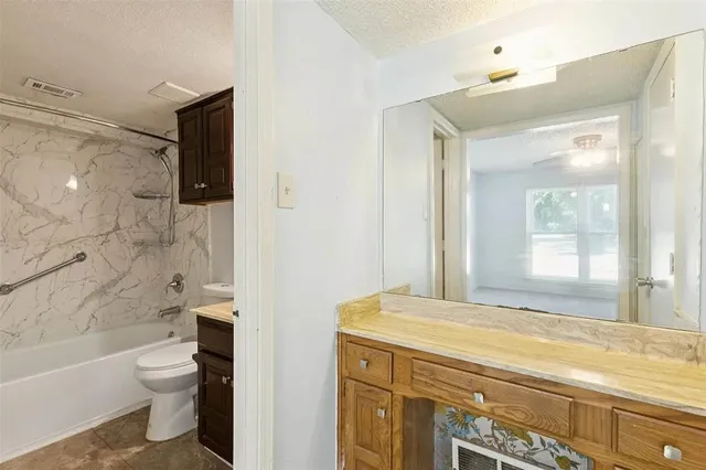 $2,200 | 904 Rusk Drive, Euless, TX 76039