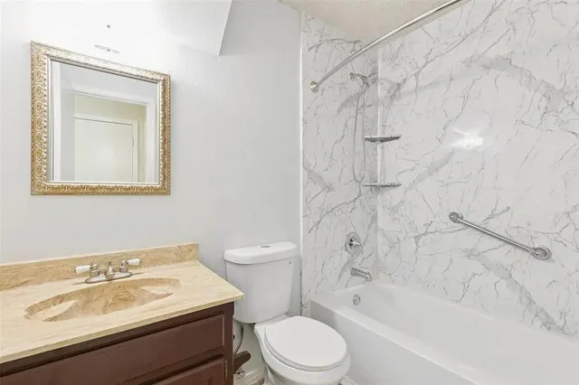 $2,200 | 904 Rusk Drive, Euless, TX 76039