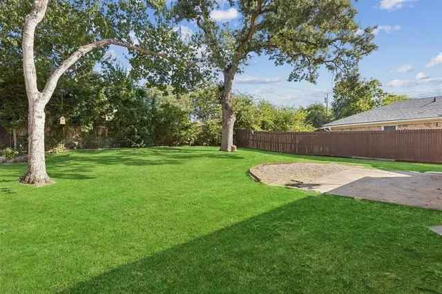 $2,200 | 904 Rusk Drive, Euless, TX 76039