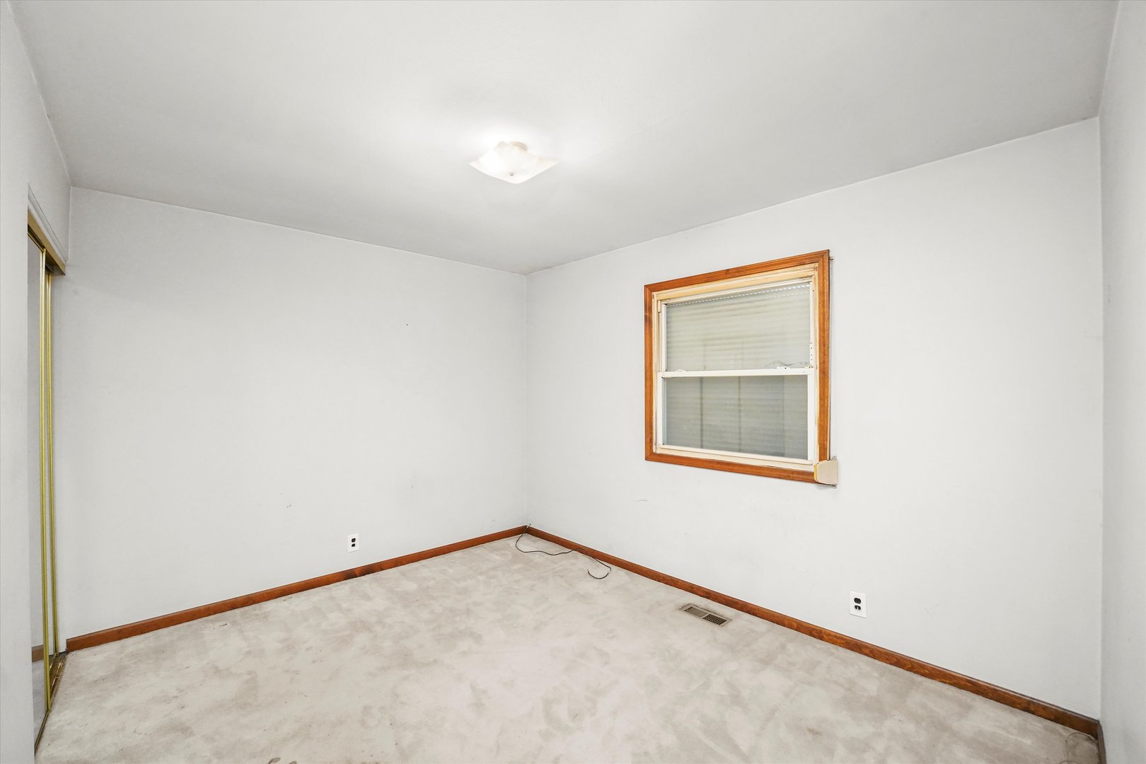 120 Mellbrook Road Bolingbrook, IL 60440 - Photo 6 of 22 a view of an empty room