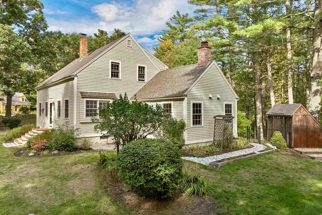 $833,400 | 19 Cotton Mountain Road, Wolfeboro, NH 03894