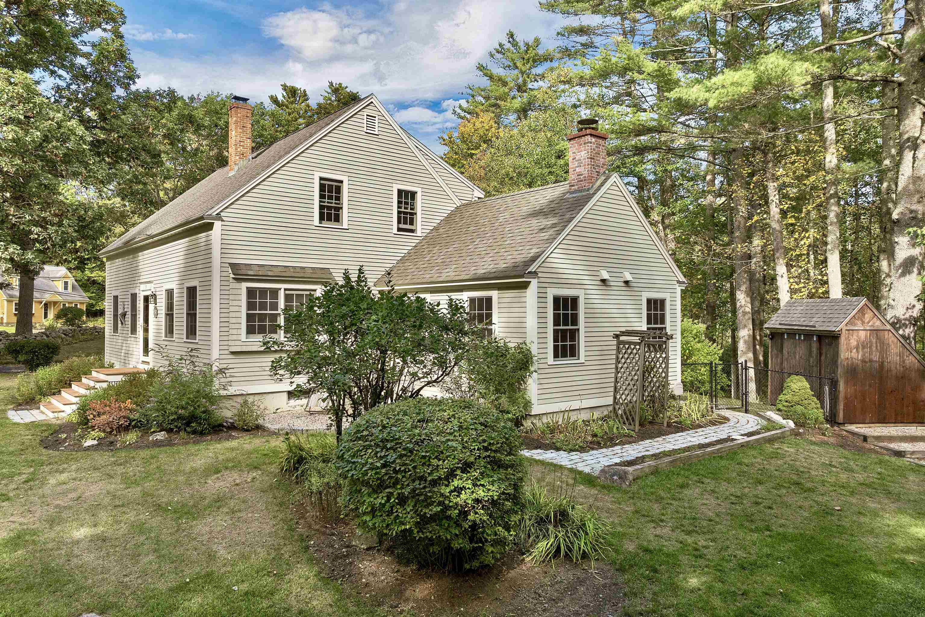 19 Cotton Mountain Road Wolfeboro, NH 03894 - Photo 4 of 60