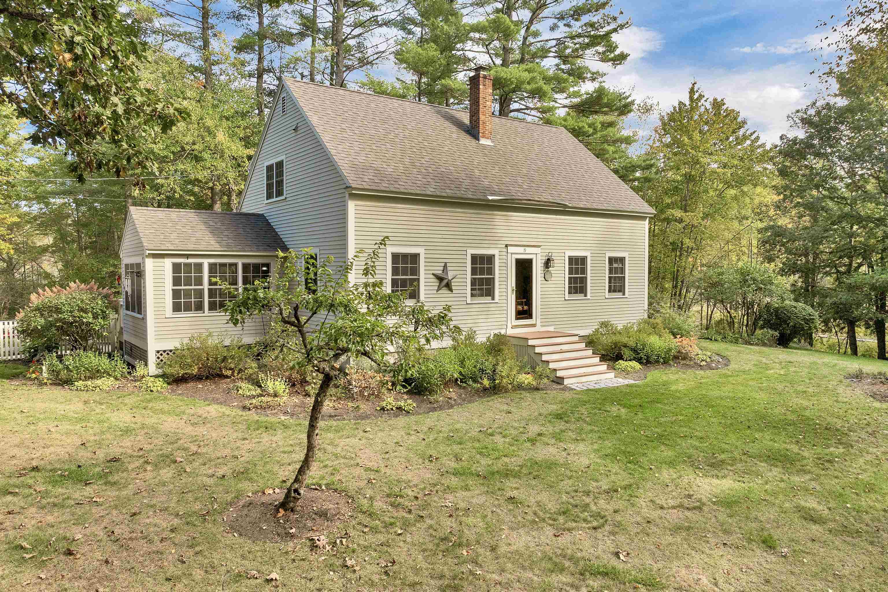 19 Cotton Mountain Road Wolfeboro, NH 03894 - Photo 6 of 60