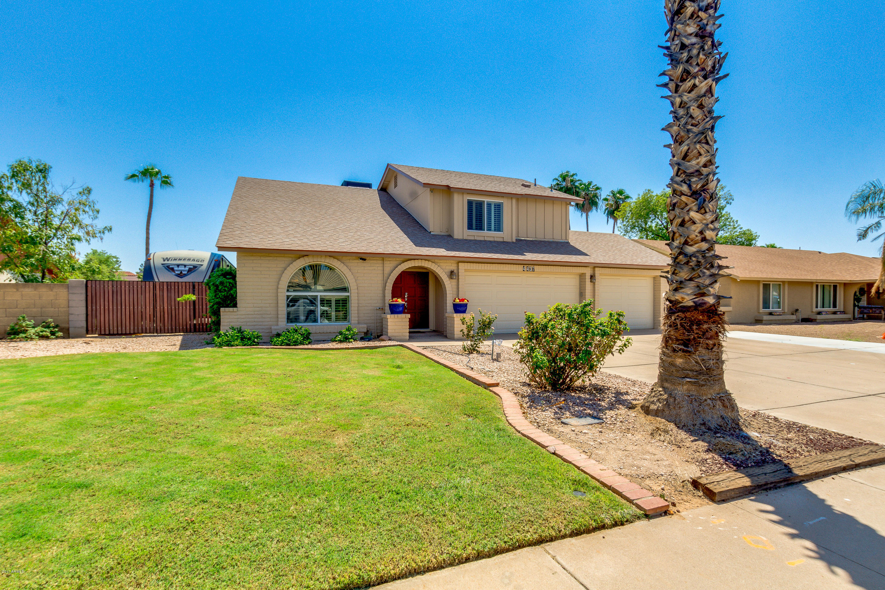 4437 East Grandview Road Phoenix, AZ 85032 - Photo 3 of 63 03-Grandview