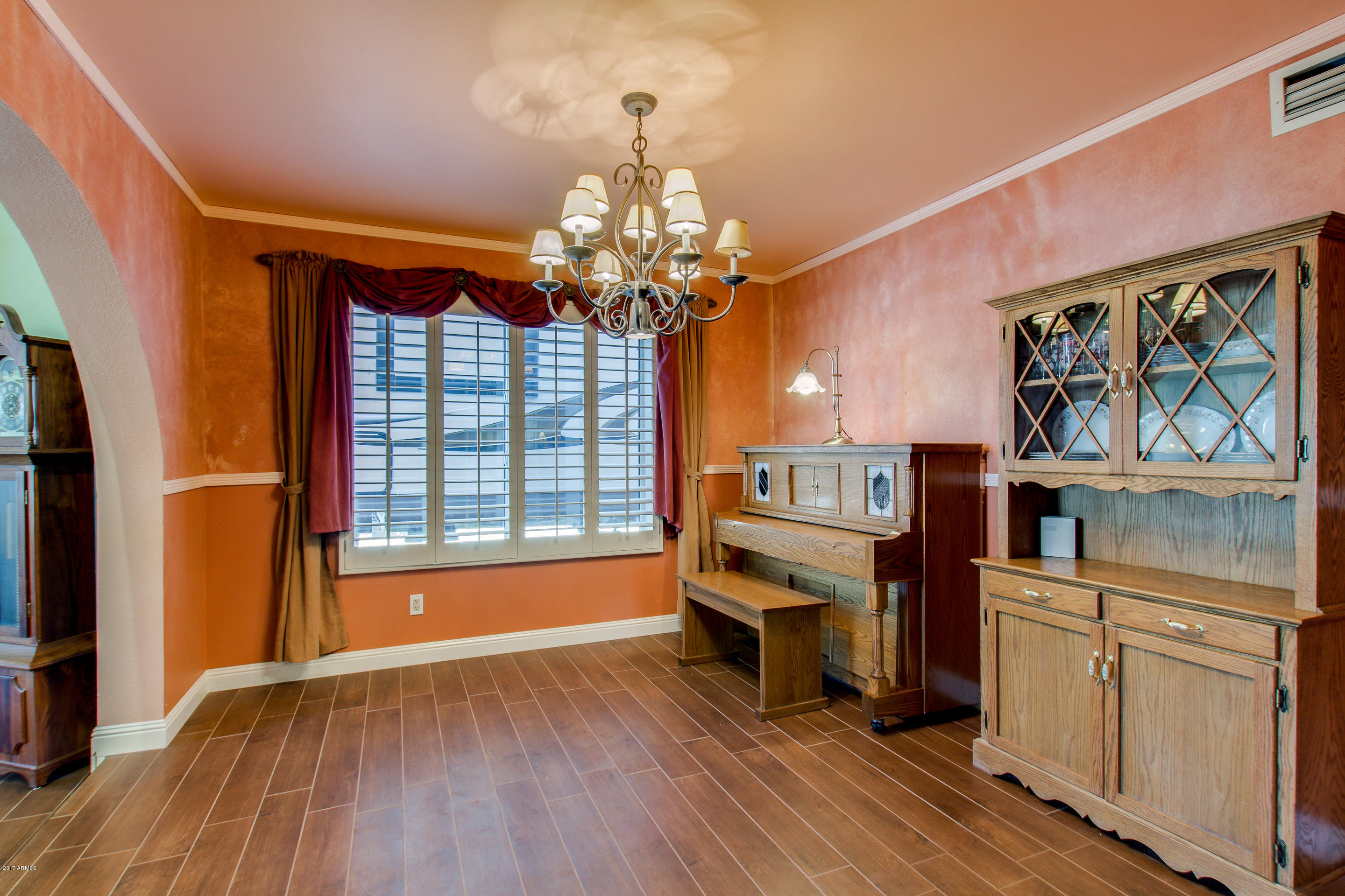 4437 East Grandview Road Phoenix, AZ 85032 - Photo 9 of 63 09-Grandview