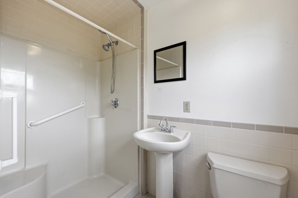 11 James Road Upton, MA 01568 - Photo 20 of 42