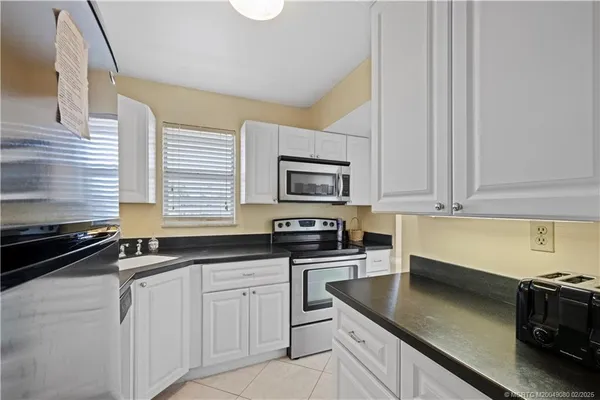 $129,900 | 1961 Southwest Palm City Road, Unit F, Stuart, FL 34994