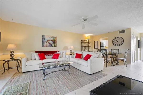 $129,900 | 1961 Southwest Palm City Road, Unit F, Stuart, FL 34994