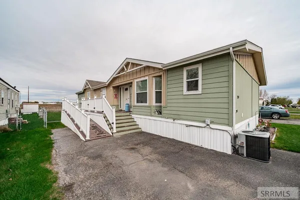 $205,000 | 2139 North Pinewood Drive, Idaho Falls, ID 83401