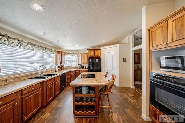 $205,000 | 2139 North Pinewood Drive, Idaho Falls, ID 83401