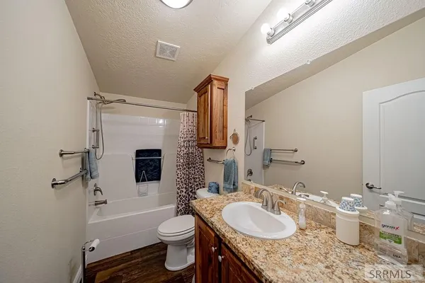 $205,000 | 2139 North Pinewood Drive, Idaho Falls, ID 83401