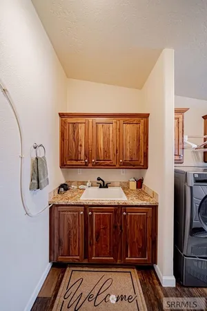 $205,000 | 2139 North Pinewood Drive, Idaho Falls, ID 83401