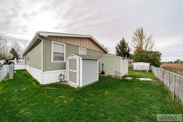$205,000 | 2139 North Pinewood Drive, Idaho Falls, ID 83401