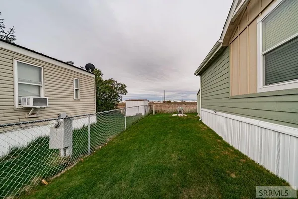 $205,000 | 2139 North Pinewood Drive, Idaho Falls, ID 83401