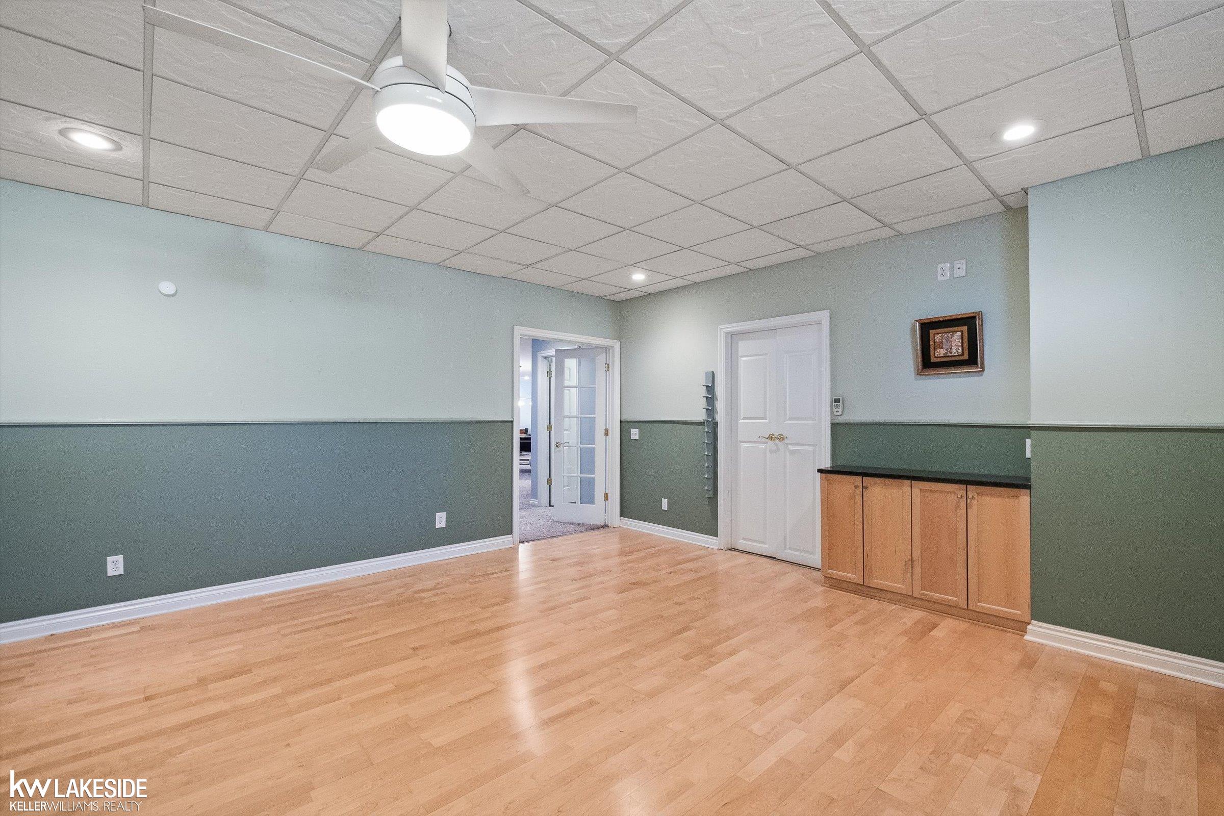 6120 Evanswood Road Troy, MI 48085 - Photo 49 of 63
