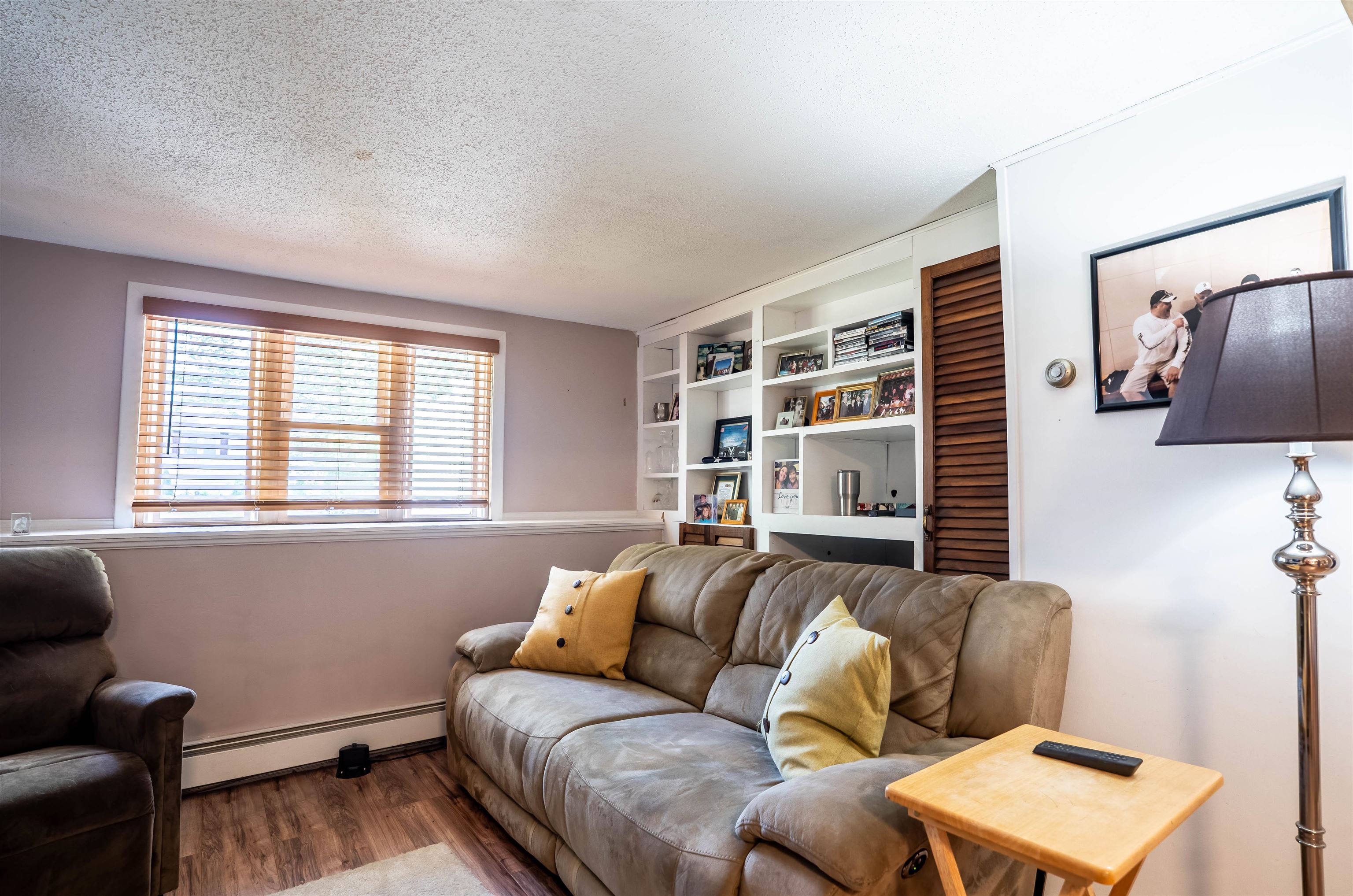 28 Chatham Circle Salem, NH 03079 - Photo 15 of 33