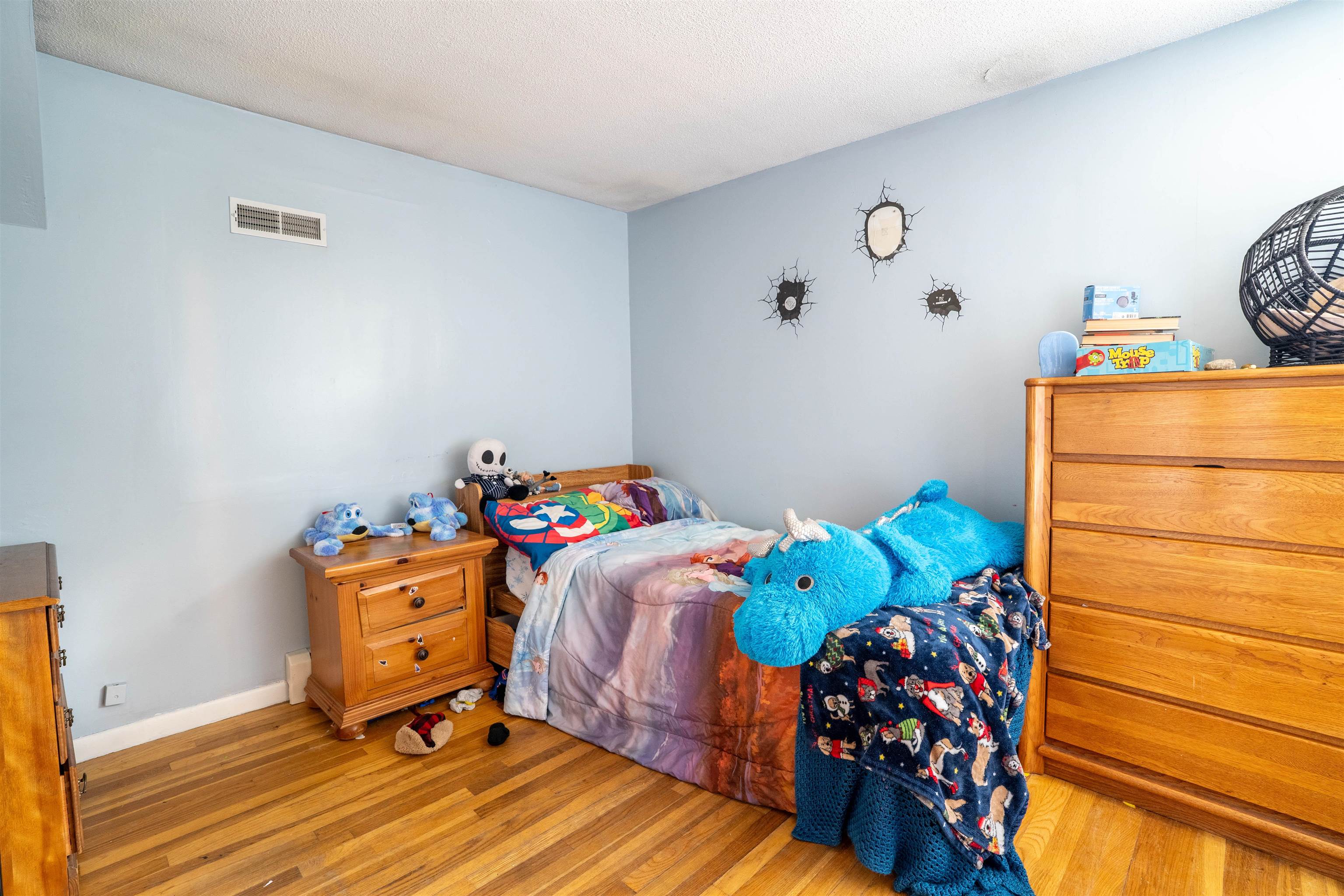 28 Chatham Circle Salem, NH 03079 - Photo 22 of 33