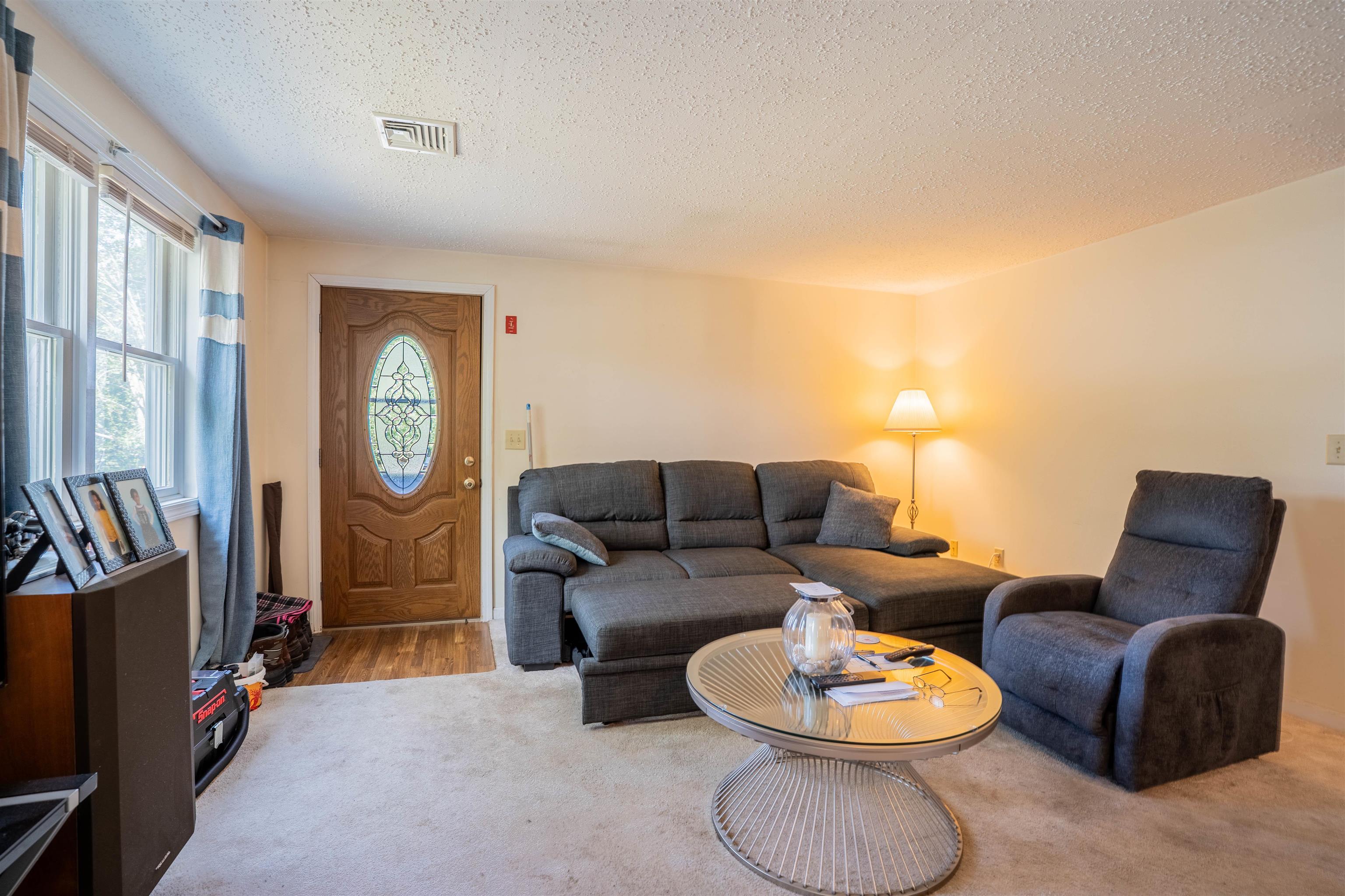 28 Chatham Circle Salem, NH 03079 - Photo 25 of 33