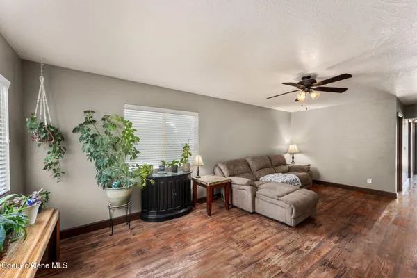 $470,000 | 164 West Hilgren Avenue, Hayden, ID 83835