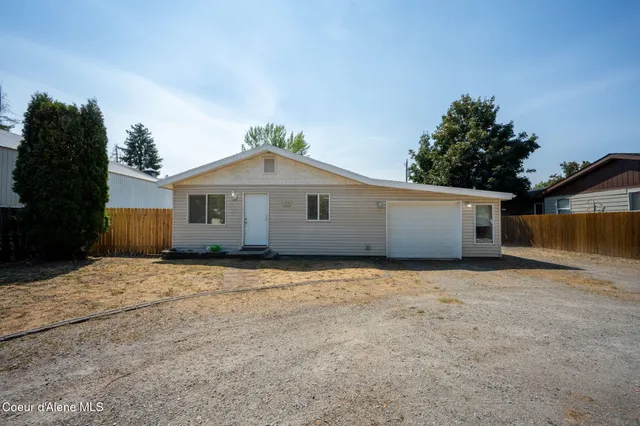 $470,000 | 164 West Hilgren Avenue, Hayden, ID 83835