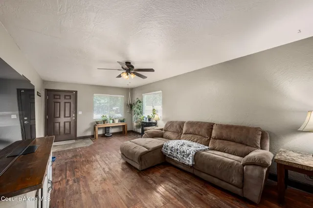 $470,000 | 164 West Hilgren Avenue, Hayden, ID 83835