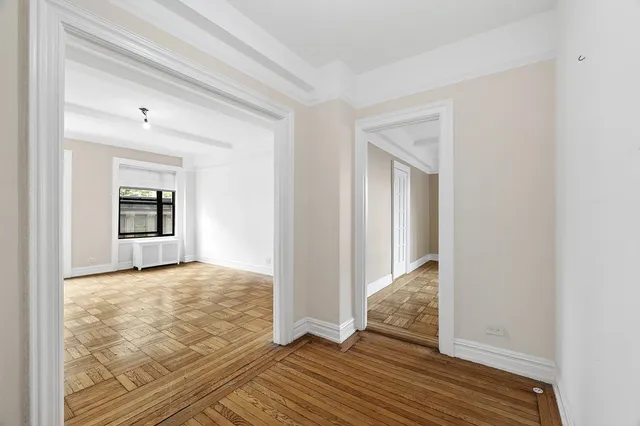$1,599,000 | 41 West 82nd Street, Unit 6A | Upper West Side