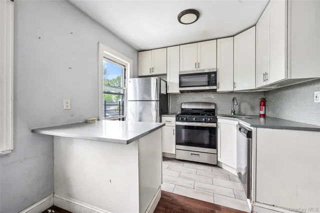 $939,000 | 215-11 111th Road | Bellaire Estates