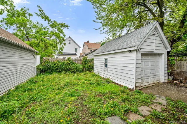 $939,000 | 215-11 111th Road | Bellaire Estates