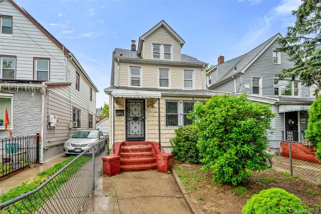 $939,000 | 215-11 111th Road | Bellaire Estates