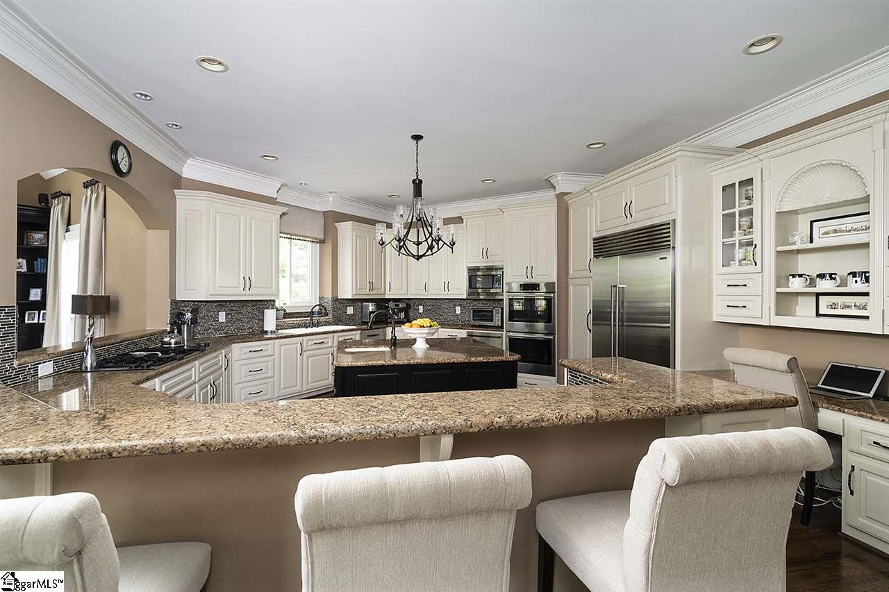 106 Powers Garden Road Simpsonville, SC 29681 - Photo 14 of 34 Gallery Image 14