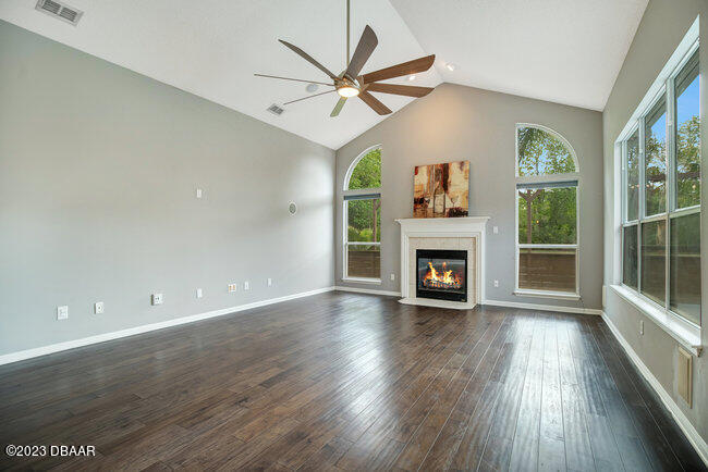 2528 Benjamin Road Jacksonville, FL 32223 - Photo 13 of 37 013_Trevisuality-13