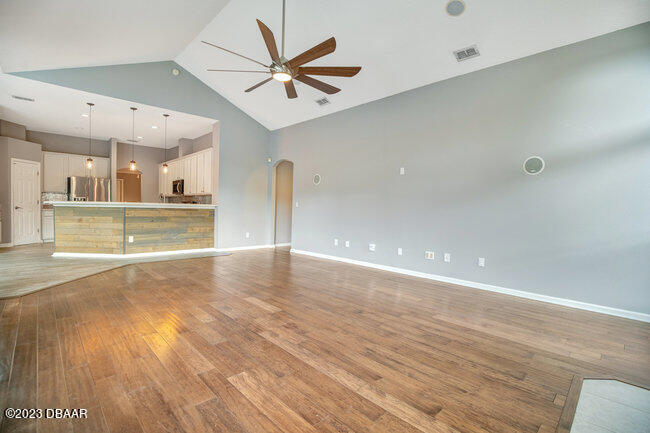 2528 Benjamin Road Jacksonville, FL 32223 - Photo 14 of 37 014_Trevisuality-14