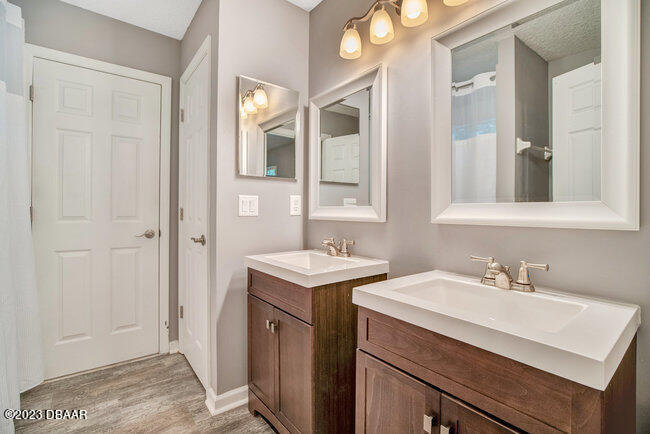 2528 Benjamin Road Jacksonville, FL 32223 - Photo 19 of 37 019_Trevisuality-19