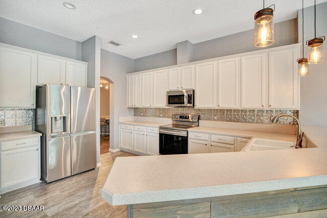 2528 Benjamin Road Jacksonville, FL 32223 - Photo 9 of 37 009_Trevisuality-9