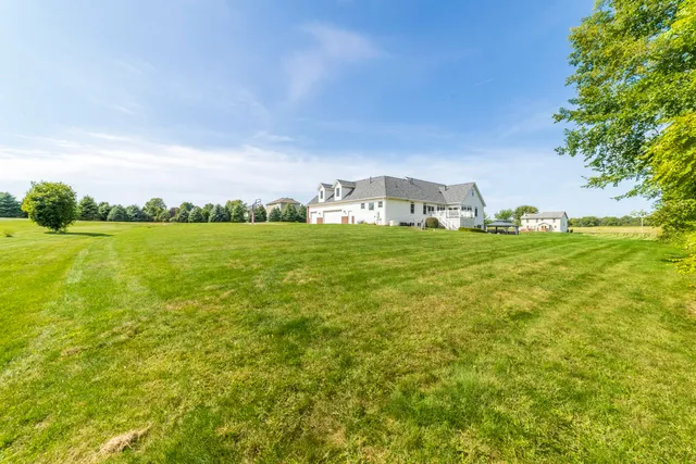 $975,000 | 493 North 414 East, Valparaiso, IN 46383