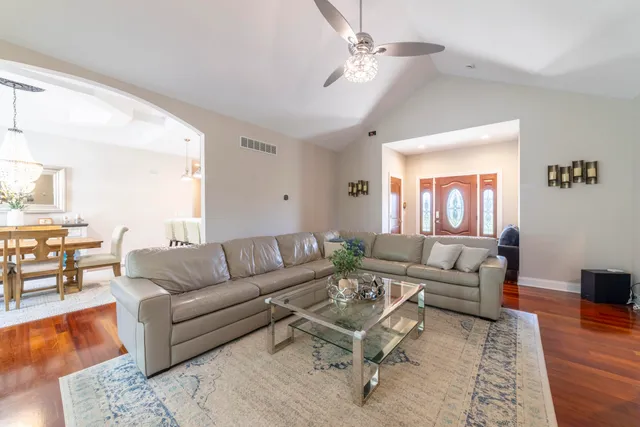 $975,000 | 493 North 414 East, Valparaiso, IN 46383