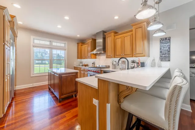 $975,000 | 493 North 414 East, Valparaiso, IN 46383