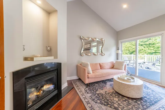 $975,000 | 493 North 414 East, Valparaiso, IN 46383