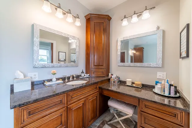 $975,000 | 493 North 414 East, Valparaiso, IN 46383