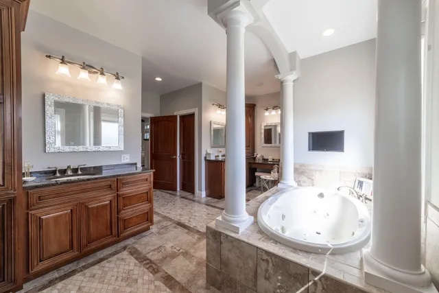 $975,000 | 493 North 414 East, Valparaiso, IN 46383