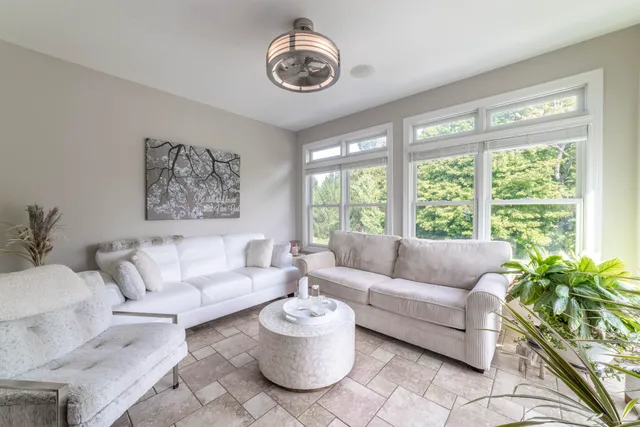 $975,000 | 493 North 414 East, Valparaiso, IN 46383