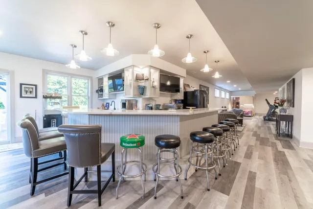 $975,000 | 493 North 414 East, Valparaiso, IN 46383