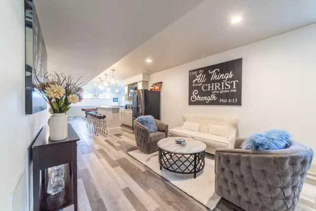 $975,000 | 493 North 414 East, Valparaiso, IN 46383