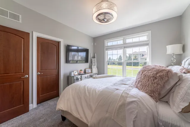 $975,000 | 493 North 414 East, Valparaiso, IN 46383